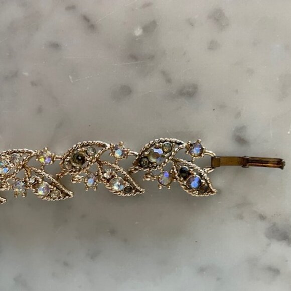 VINTAGE Gold Tone Crystal Leaf Necklace & Bracelet (2) - Picture 13 of 16